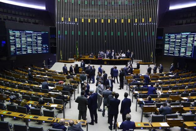 Deputados Articulam Formação de um “Chapão”