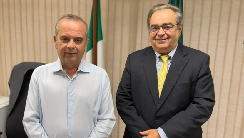 Álvaro Dias poderá ser o vice de Rogério Marinho