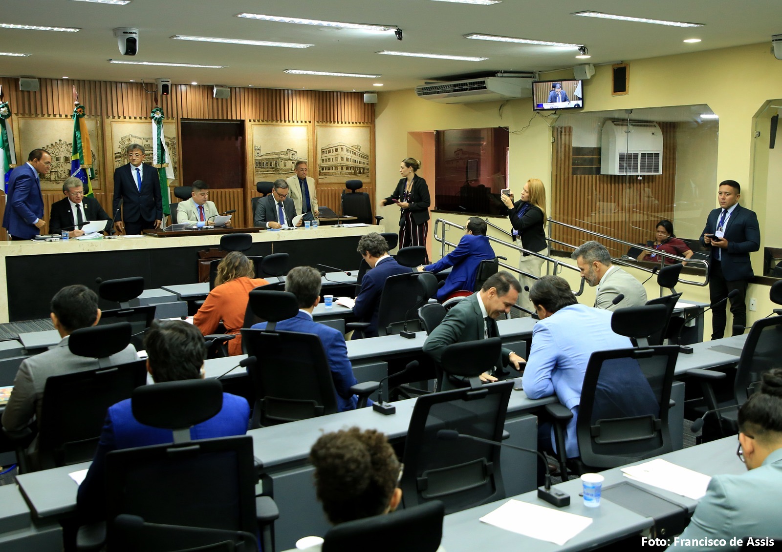 Câmara de Natal aprova retorno de agentes de mobilidade aos cargos de origem e prevê novo concurso