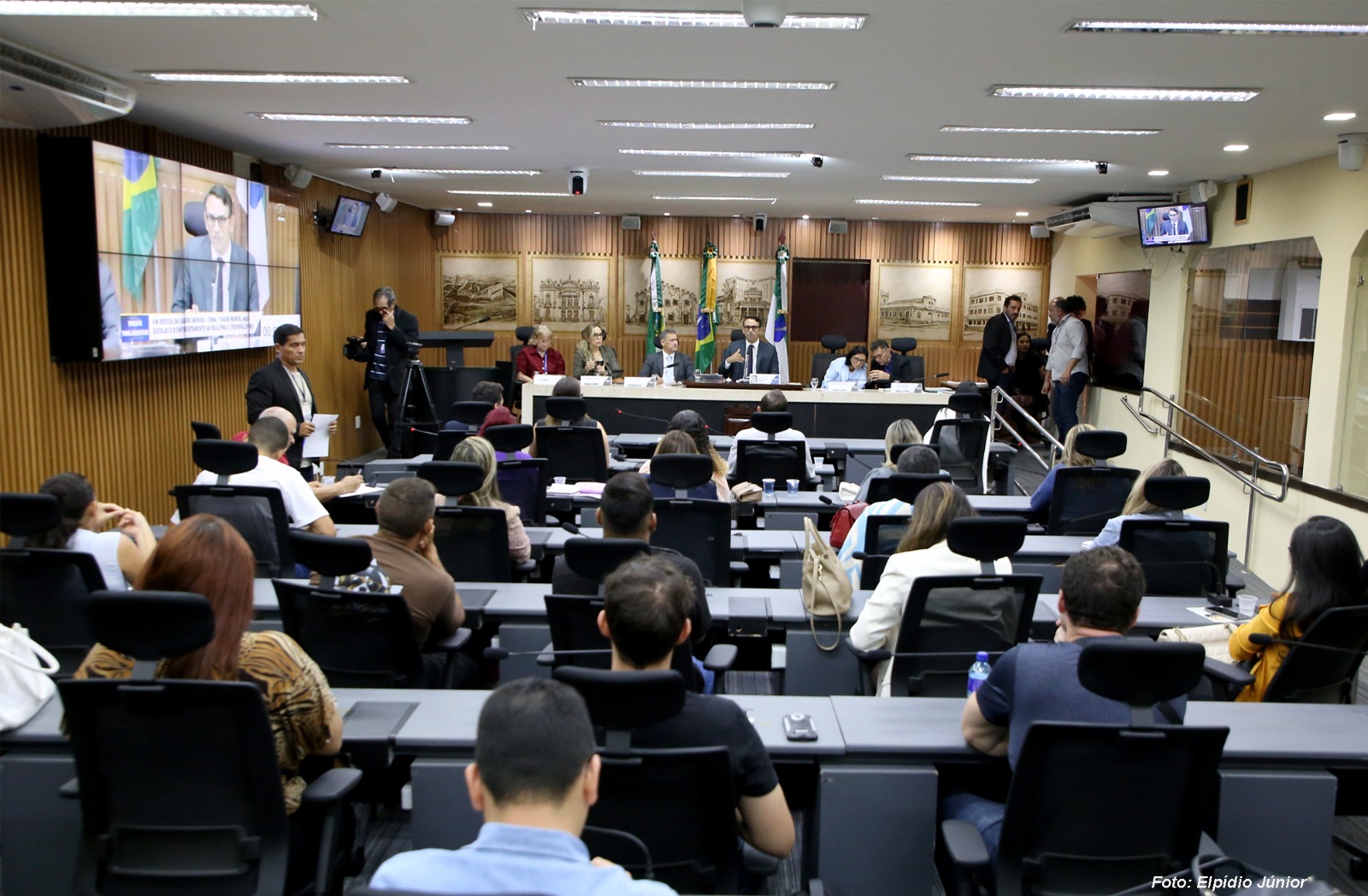 Câmara de Natal debate combate ao bullying e cyberbullying nas escolas